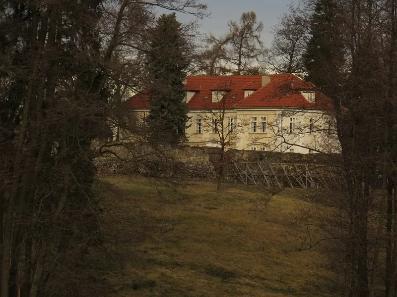 Fotografie místa zámek Nebřenice