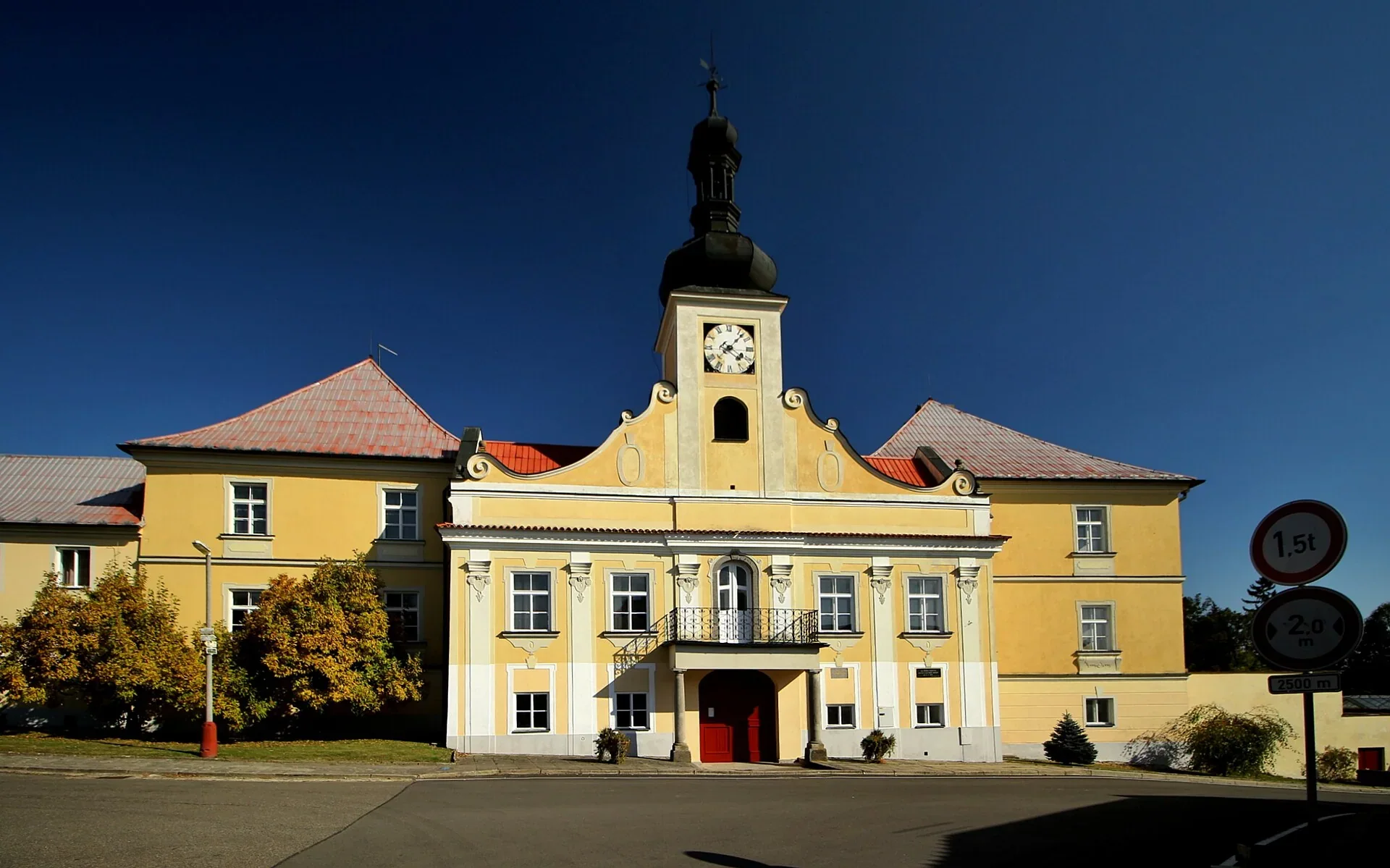 Fotografie místa zámek Stádlec
